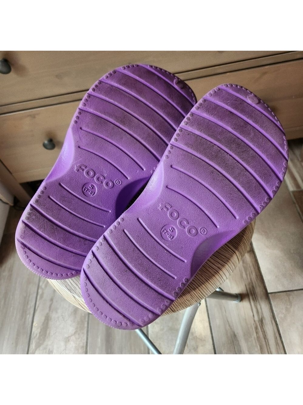 Purple FOCO Minnesota Vikings Clogs Womens Size 7-8 - Picture 5 of 6